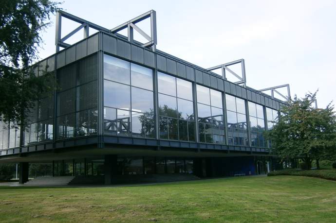 Besichtigung Helmut Schmidt Universit&auml;t