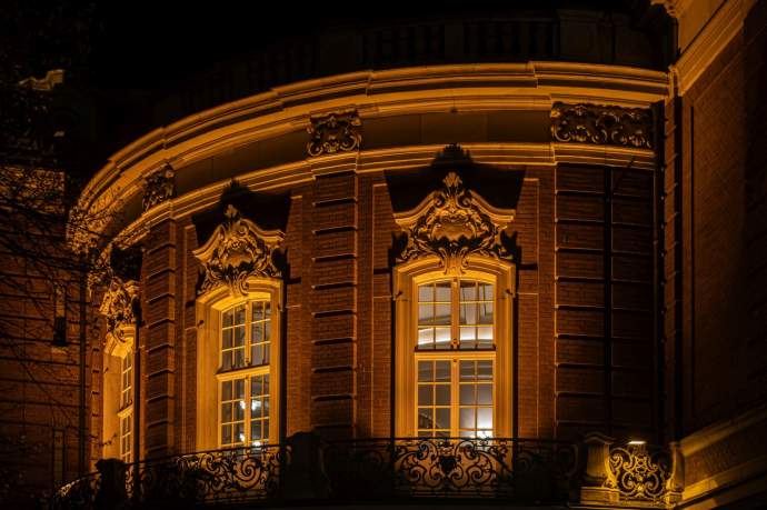 Abendlicher Rundgang zu Lichtern der Innenstadt