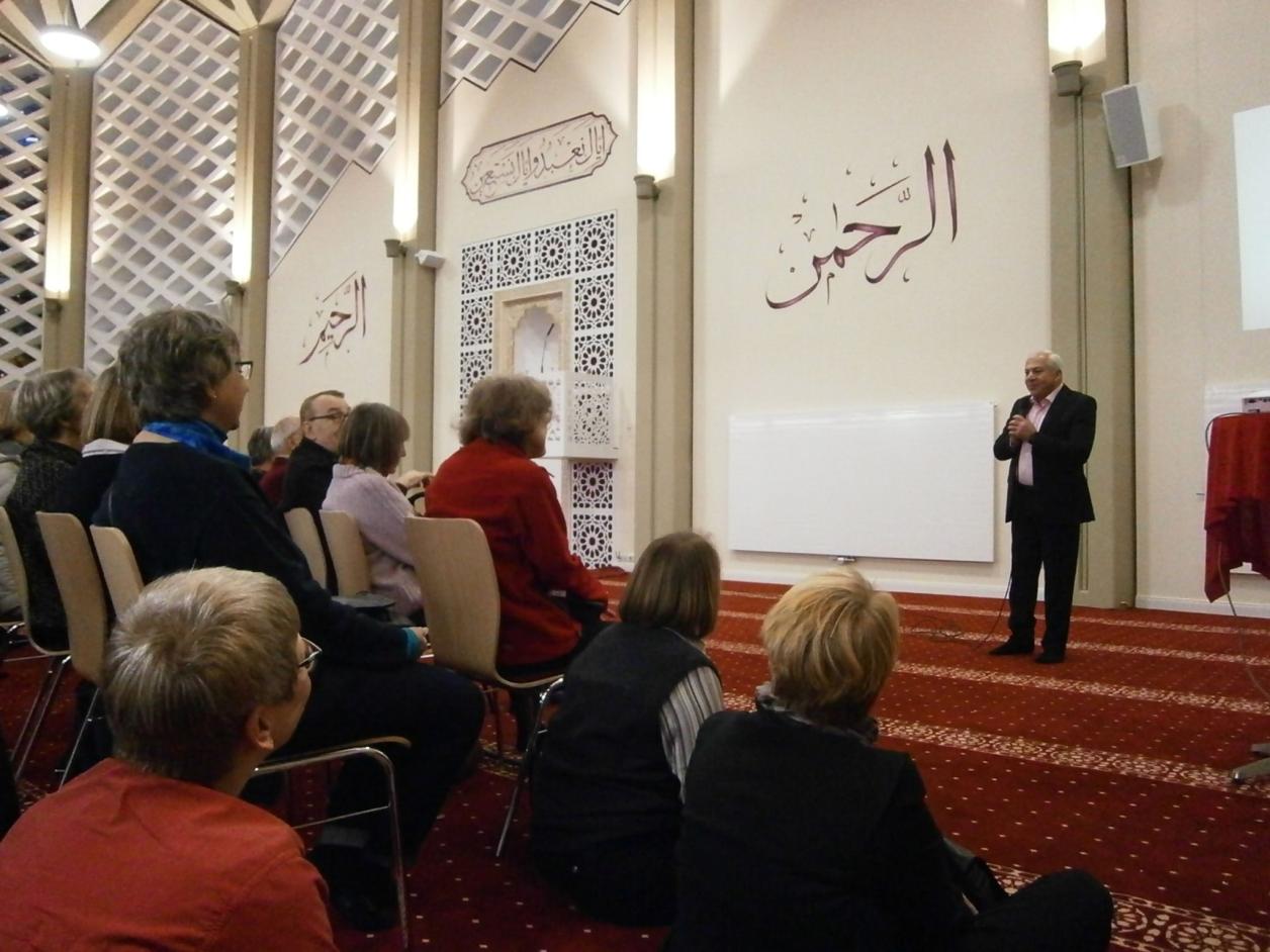 Besichtigung Al-Nour-Moschee (ehem. Kapernaum-Kirche)