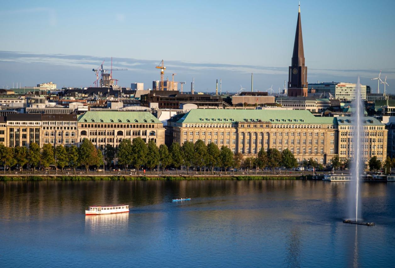 Besichtigung Finnlandhaus und Rundgang Esplanade