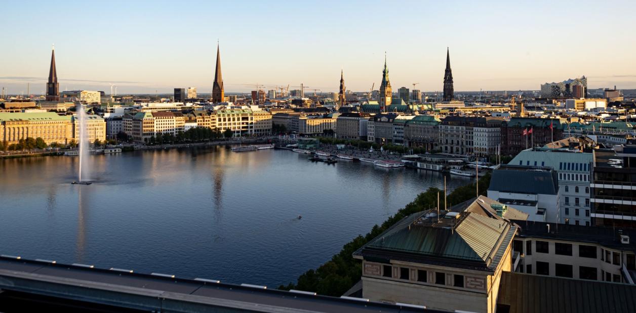 Besichtigung Finnlandhaus und Rundgang Esplanade