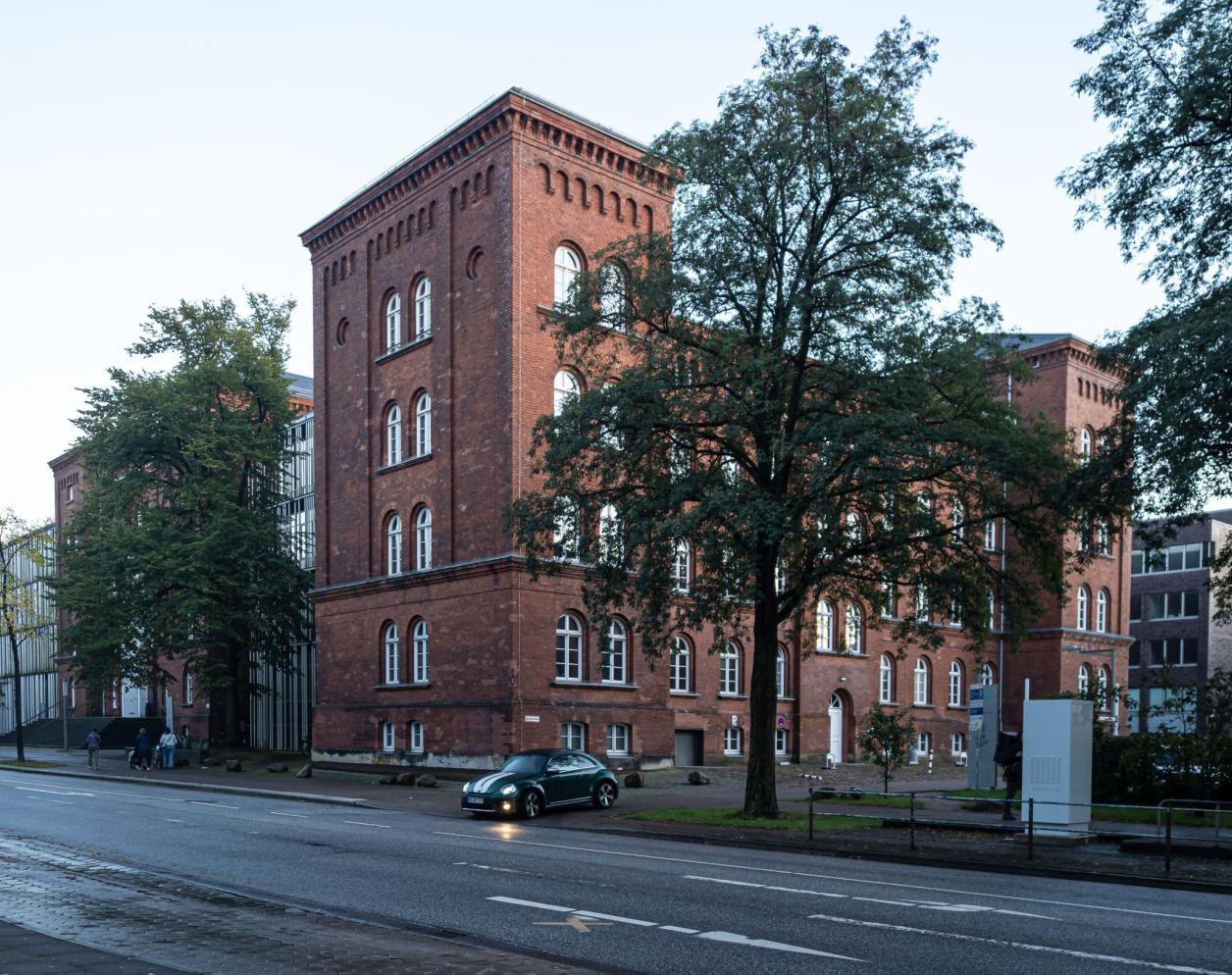 Besichtigung Schwarzenberg-Kaserne und TU Harburg