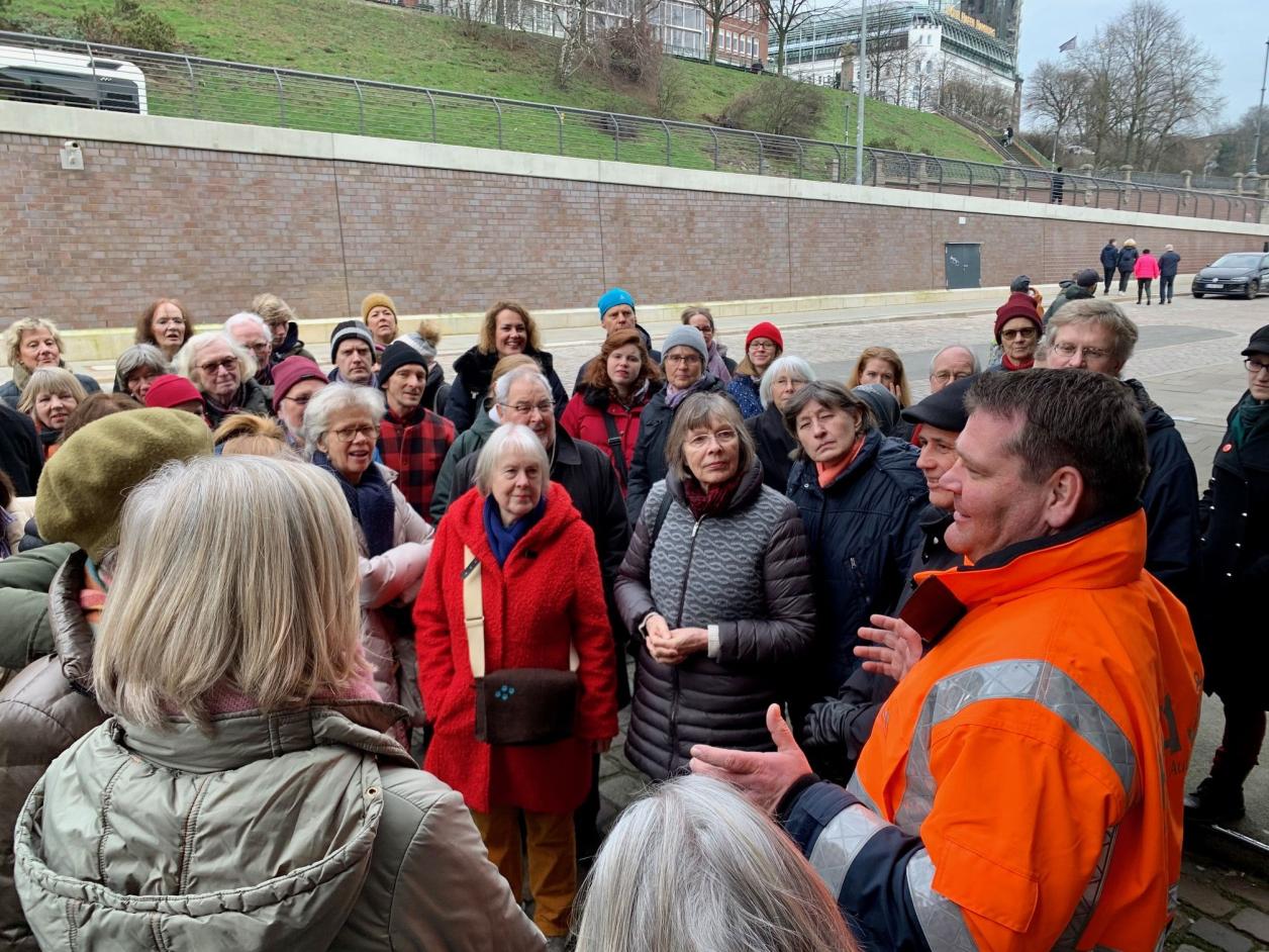 Begrüßung, Foto: Kristina Sassenscheidt