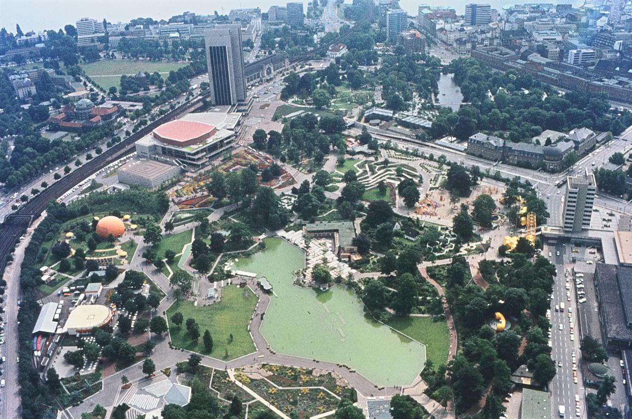 IGA 1973, Blick vom Fernsehturm (Quelle: Archiv der Gartendenkmalpflege der Behörde für Umwelt und Energie)