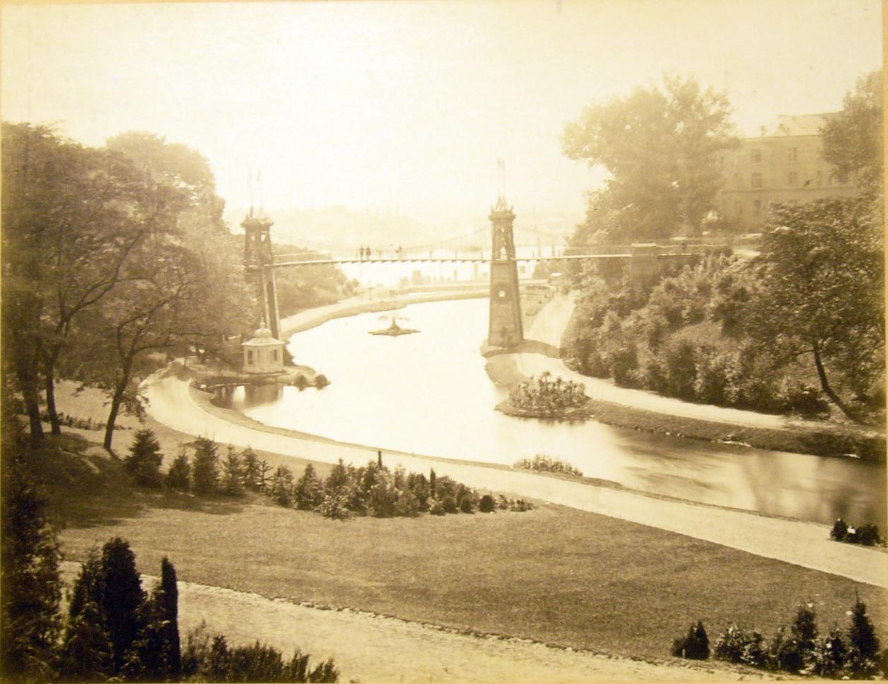 Hängebrücke auf der IGA 1869 (Foto: C. Damann)