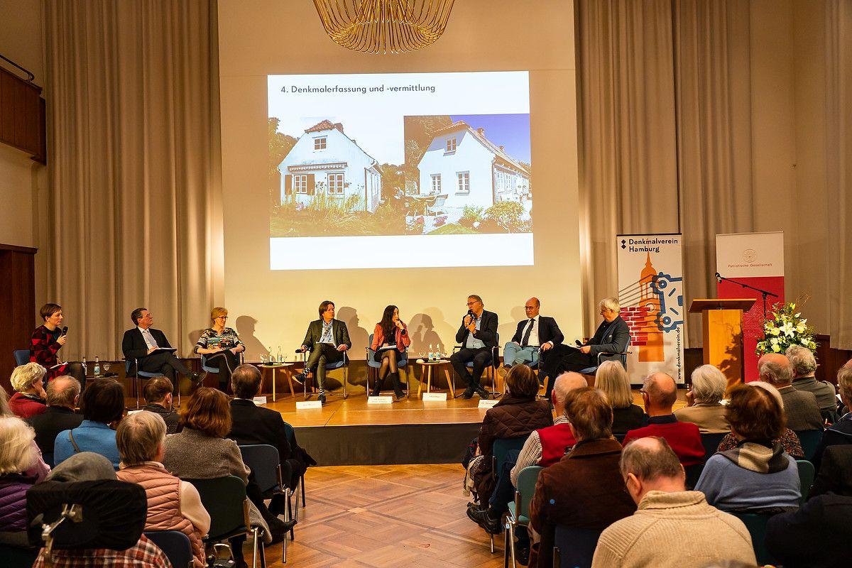 Diskussion: "Wem gehört das Stadtbild?"