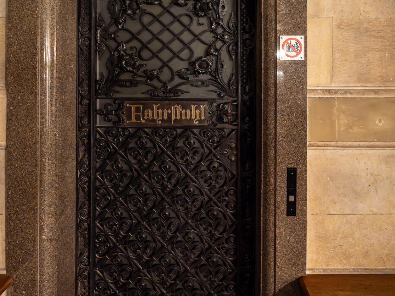 Erinnerung im Rathaus, Foto: Heinz Brossolat