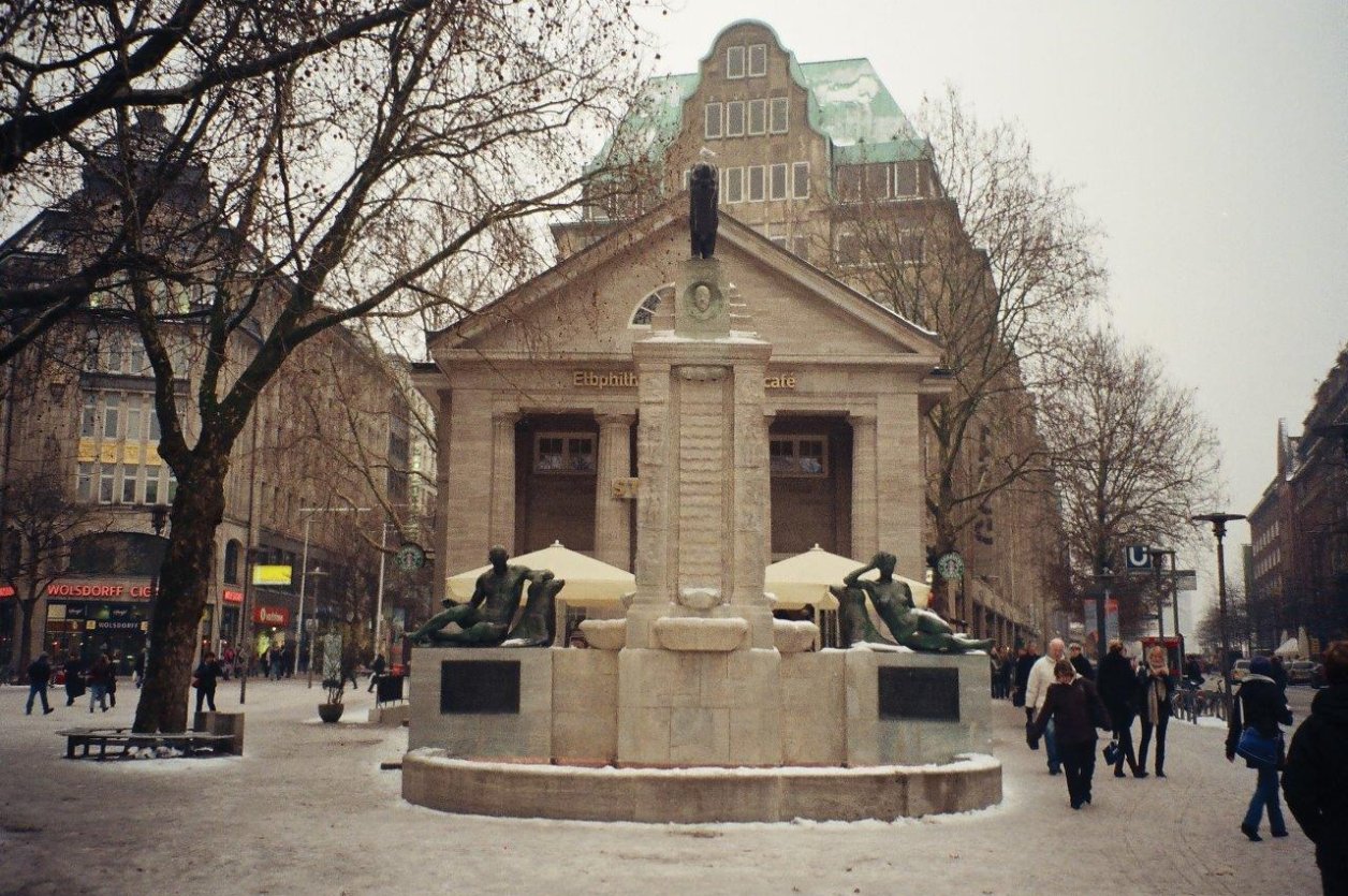 Restaurierung Mönckebergbrunnen