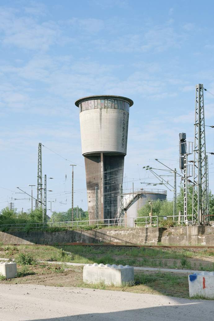 Altonaer Bahnwasserturm verfällt