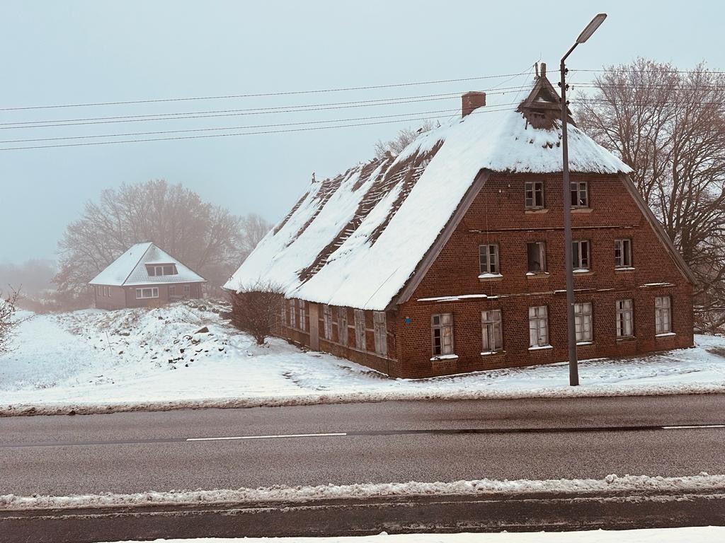 Bauernhaus in den Vier- und Marschlanden verfällt