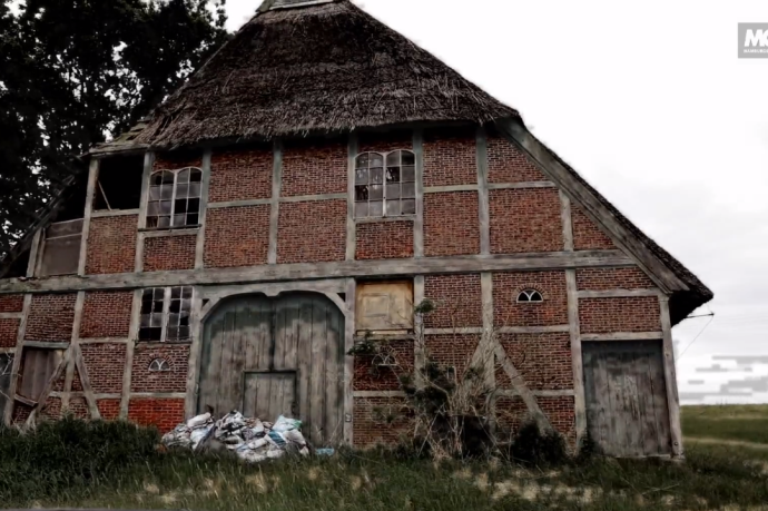 Bauernhaus in den Vier- und Marschlanden verfällt