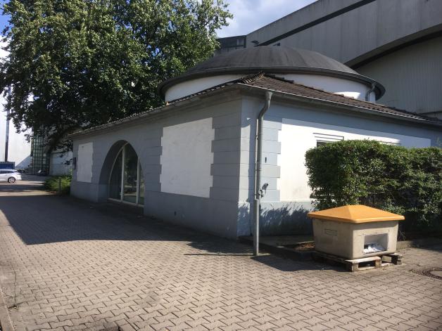 Ehemalige Friedhofskapelle im Schatten der Messe Denkmalverein Hamburg