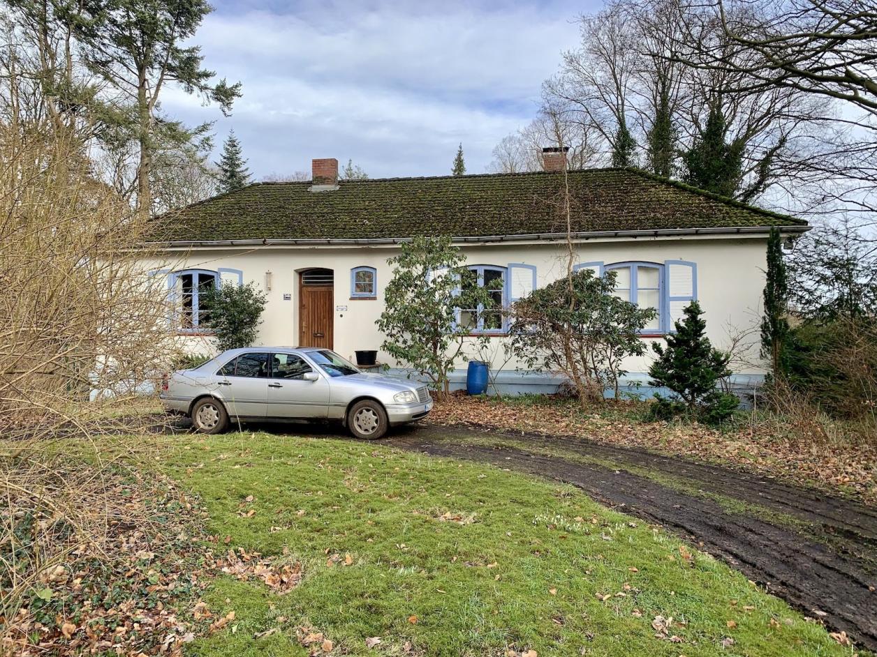 Die Reste der kriegszerst&ouml;rten "Villa Burchard" 2024, Foto: Kristina Sassenscheidt