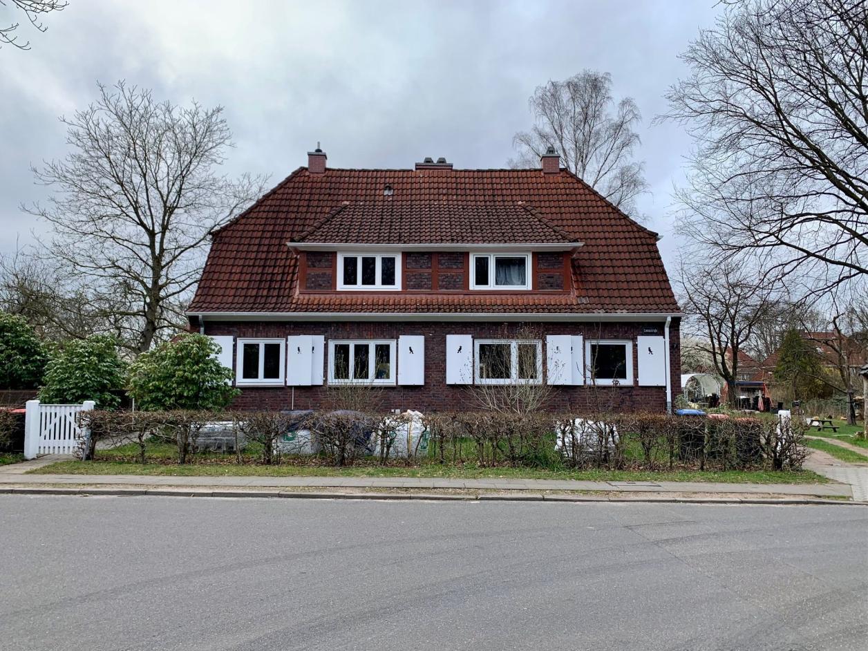 Siedlungsgebäude in der Nachbarschaft, Foto: Kristina Sassenscheidt