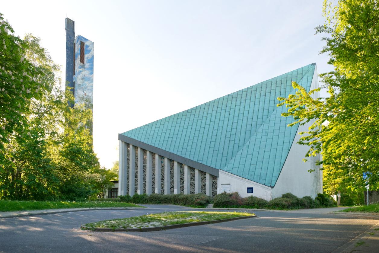 Auferstehungskirche Lohbrügge; Foto: Lucas Lütz