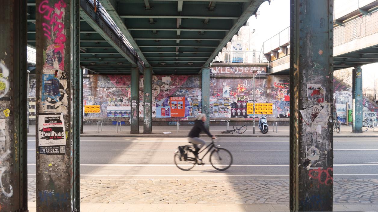 Blick unter die mittlere Brücke, Foto: Antipas Papageorgiou