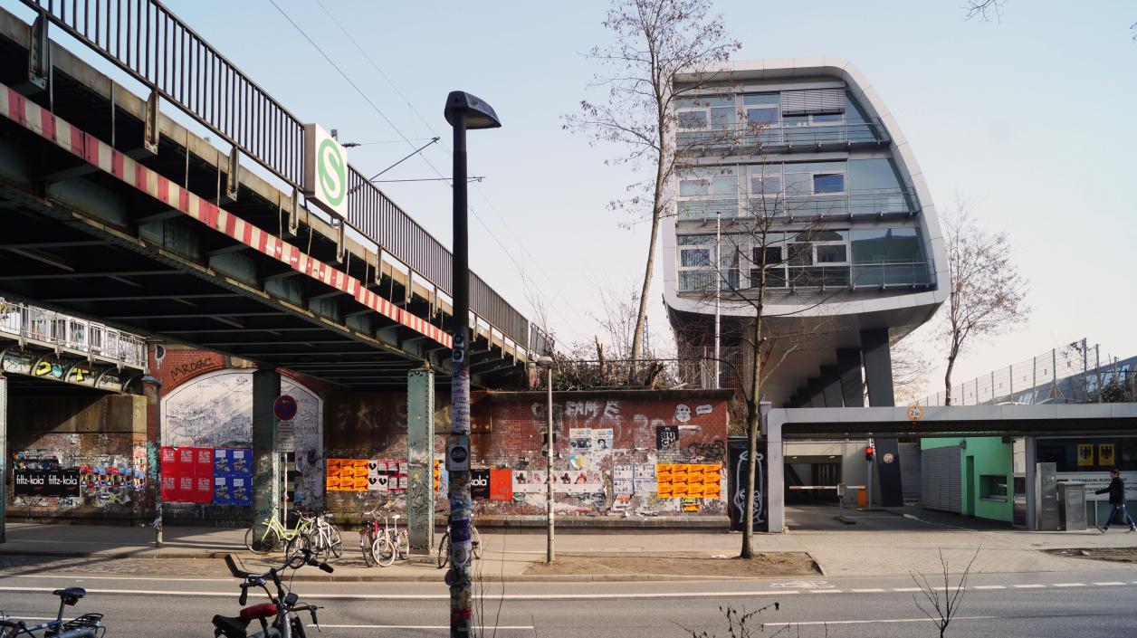 Bahnbrücken und Eisenbahn-Bundesamt, Foto: Antipas Papageorgiou