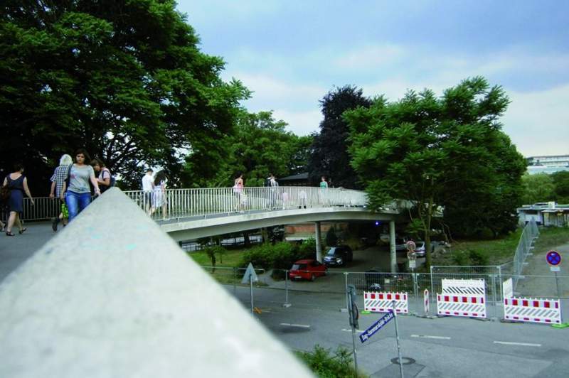 Brücke Dag-Hammarskjöld-Platz