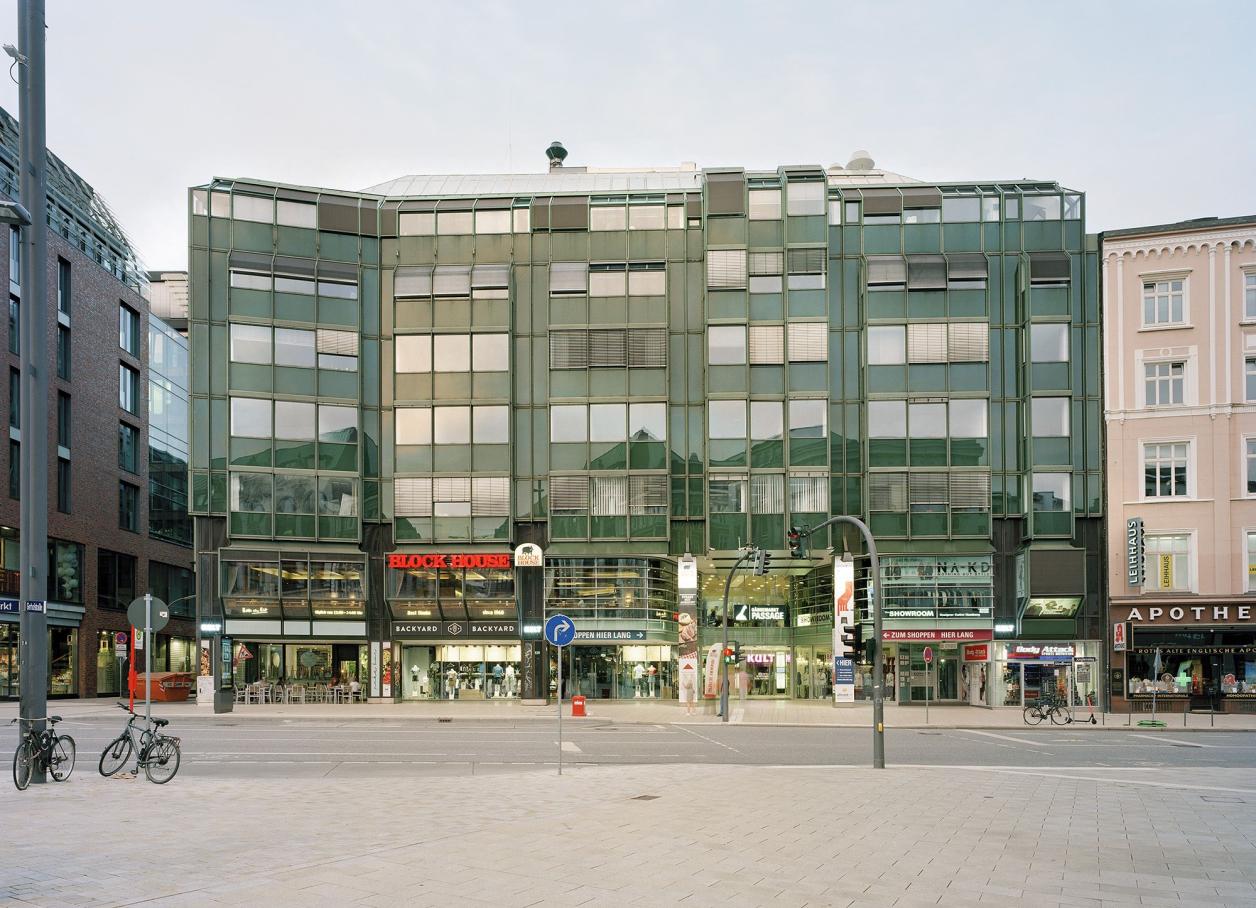 Straßenfassade 2019, Foto: Fotografie Dorfmüller Klier