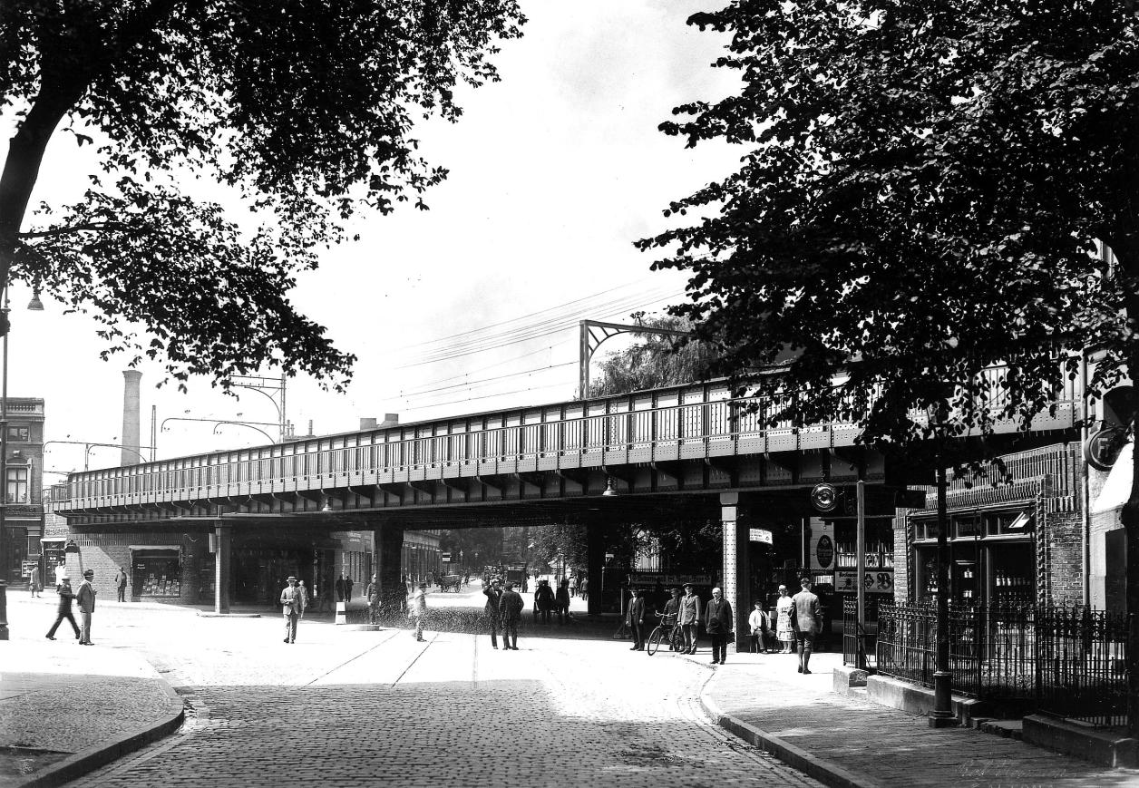 Die Br&uuml;cke kurz nach ihrer Fertigstellung, Quelle: Hamburg-Motiv.de / Stefan Bick